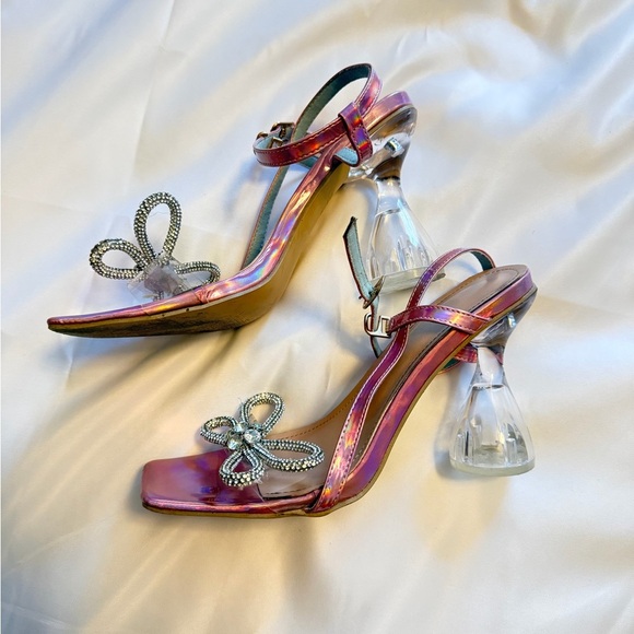 Iridescent Pink Bow Heels | Size 38 (US 7.5-8) - Picture 5 of 9